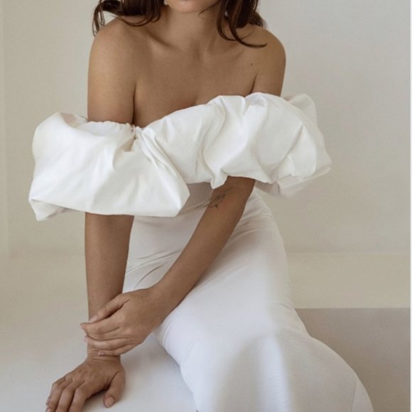 SARAH SEVEN GEMMA WEDDING GOWN - Picture 1 of 5